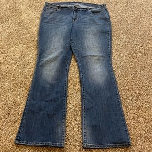Like NEW! Old Navy Curvy Mid-Rise Jean